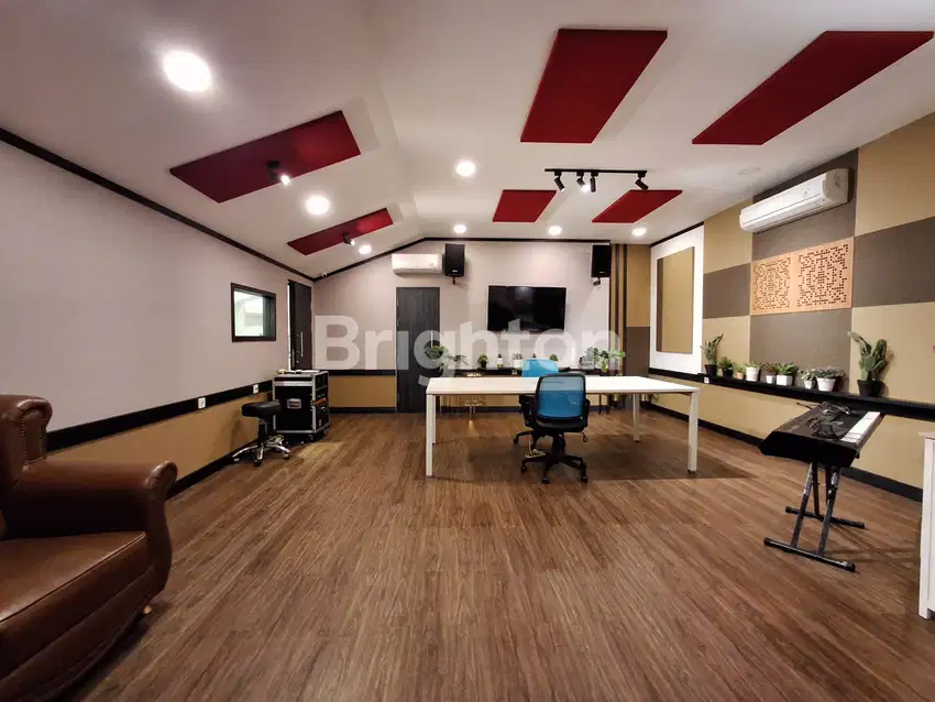 RUANGAN KANTOR FURNISHED DI TEBET TIMUR STRATEGIS & PARKIRAN LUAS