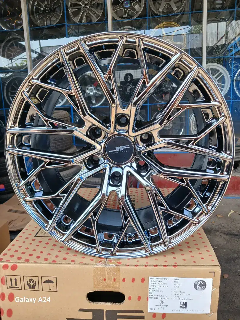 Velg jf luxury ring 18x9 pcd 6x139,7 et 10 black. Fortuner pajero
