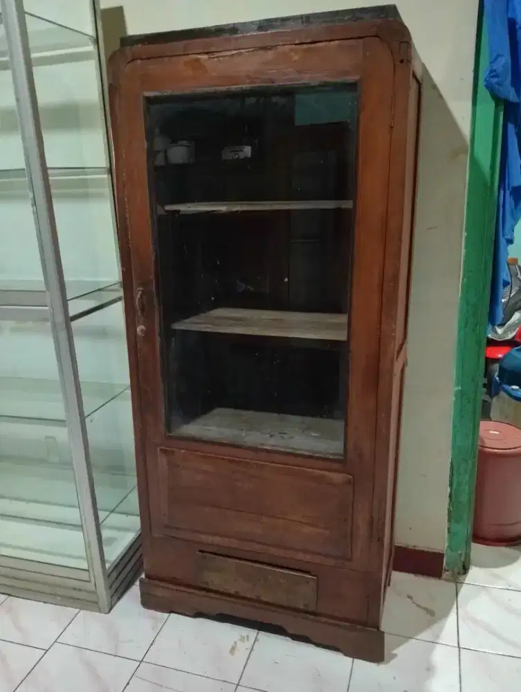 lemari bekas jati
