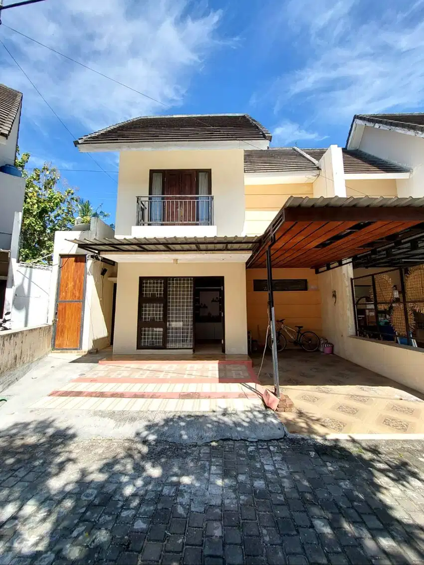 Rumah Murah 2 Lantai di Padma Residence Bangunjiwo