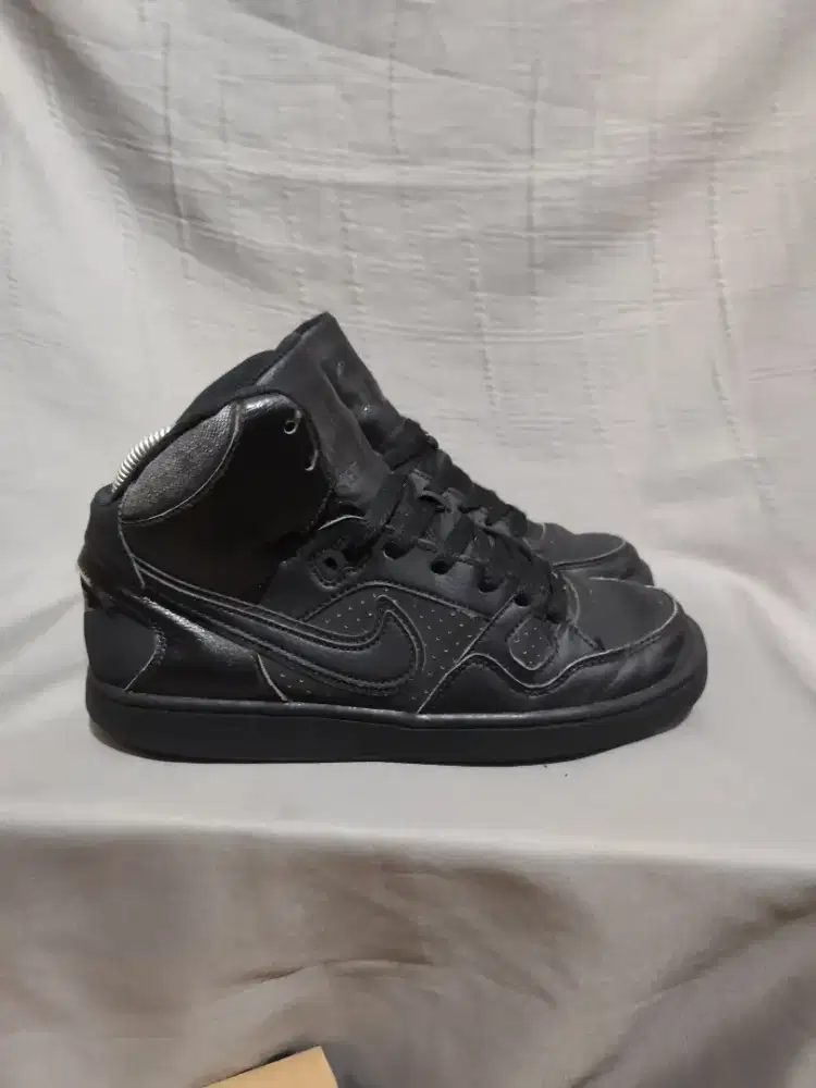Nike son of force mid black size 39