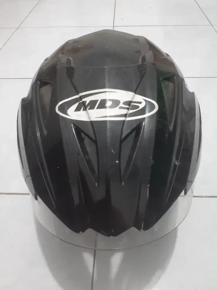 Helm bekas merk mds