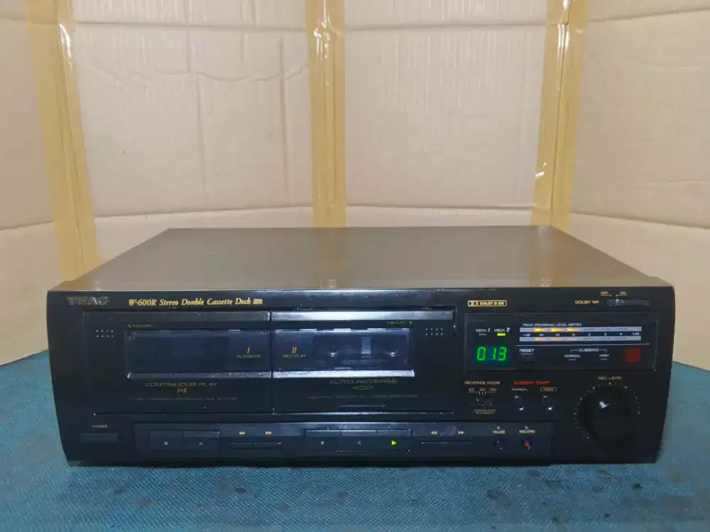 TEAC - W-600R, double Cassette deck auto reverse