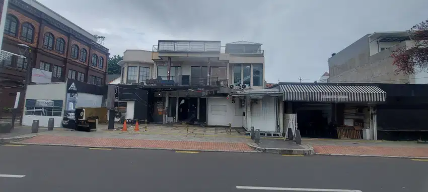 Tempat untuk Usaha di Daerah Tebet Jakarta Selatan