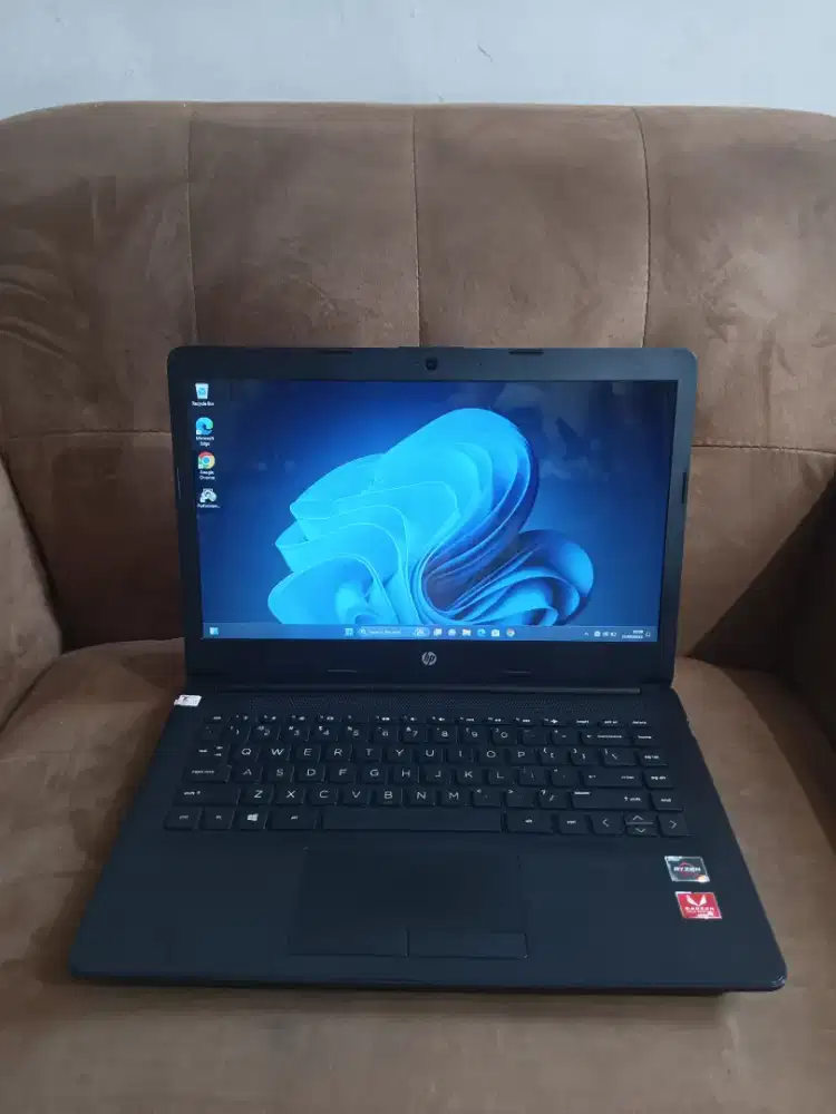 Laptop HP, AMD Ryzen 3, Ram 8GB, SSD 256GB, ATi Radeon