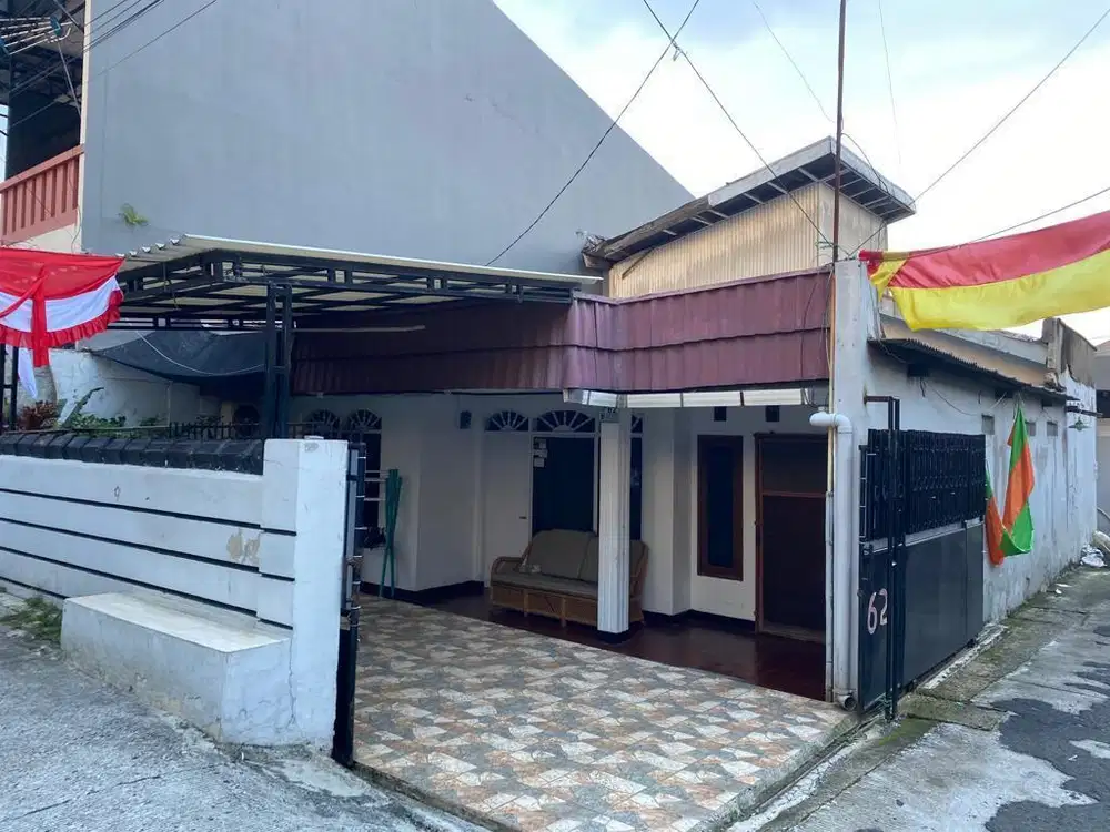 Dijual Rumah Murah Dekat Taman Merdeka LT 152 Meter