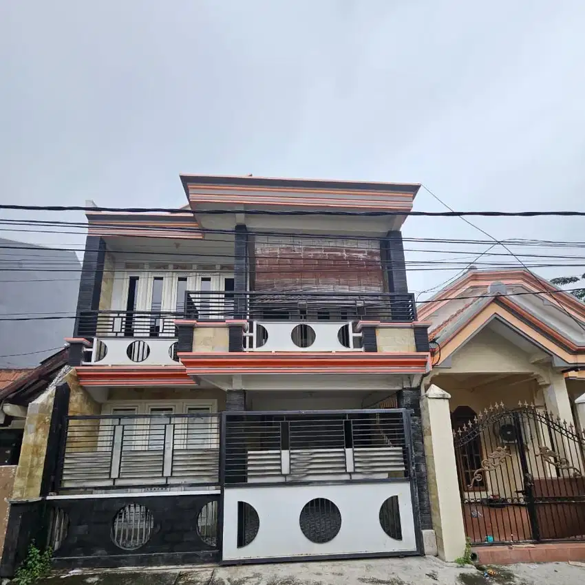 Rumah Darmo Permai Selatan 2 Lantai 1M+ Nego Surabaya Barat