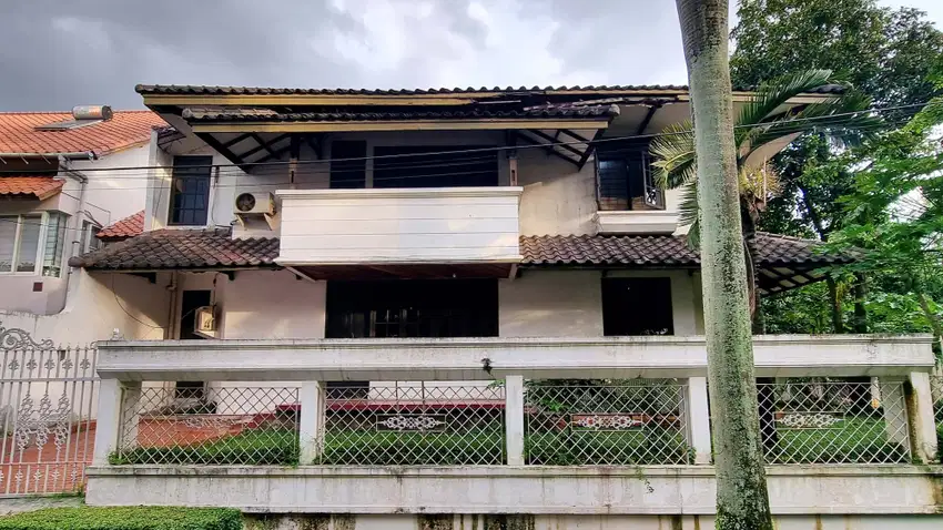 Dijual Rumah Luas Bagian Hook di Kota Jakarta