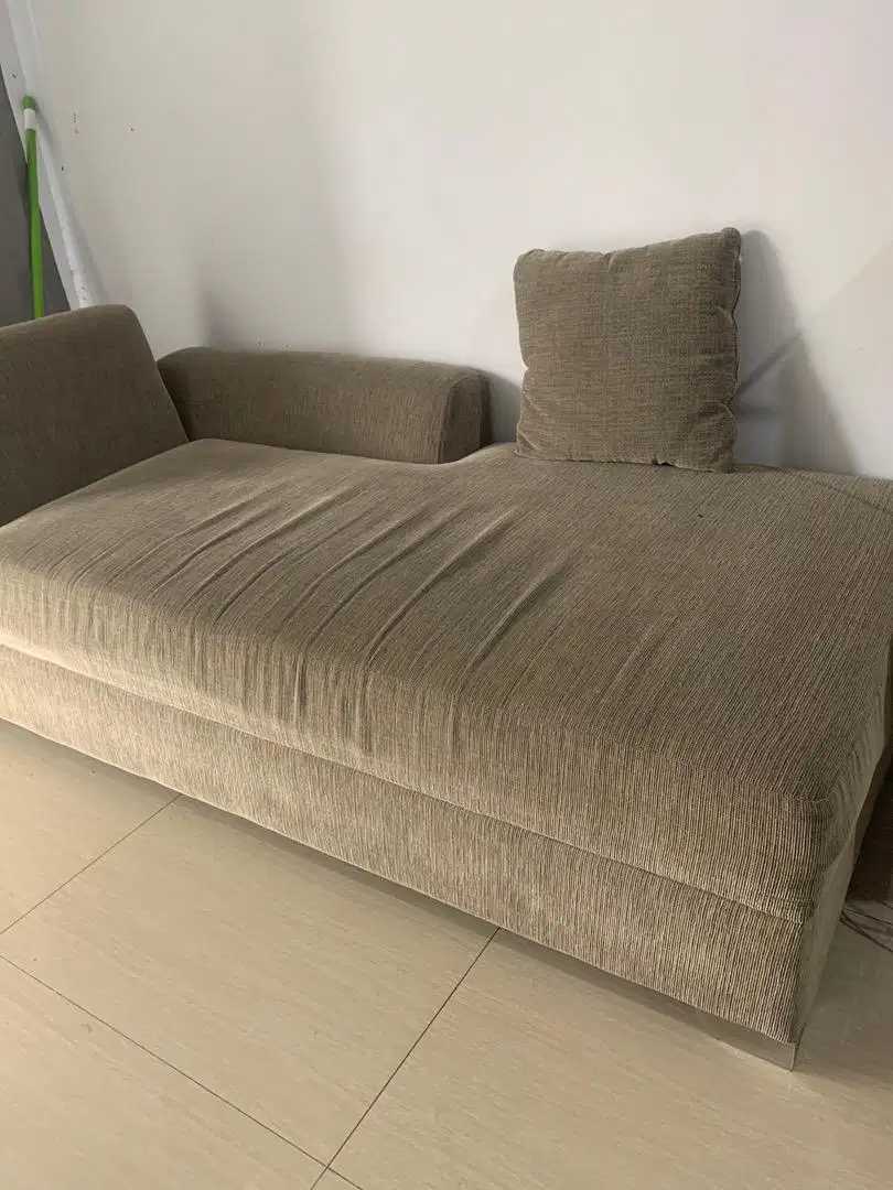 dijual sofa L second