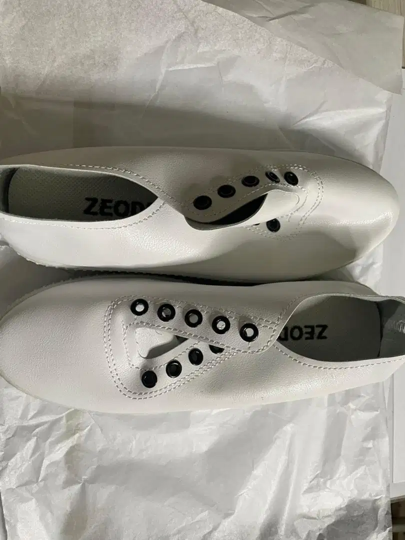Sepatu putih Obral