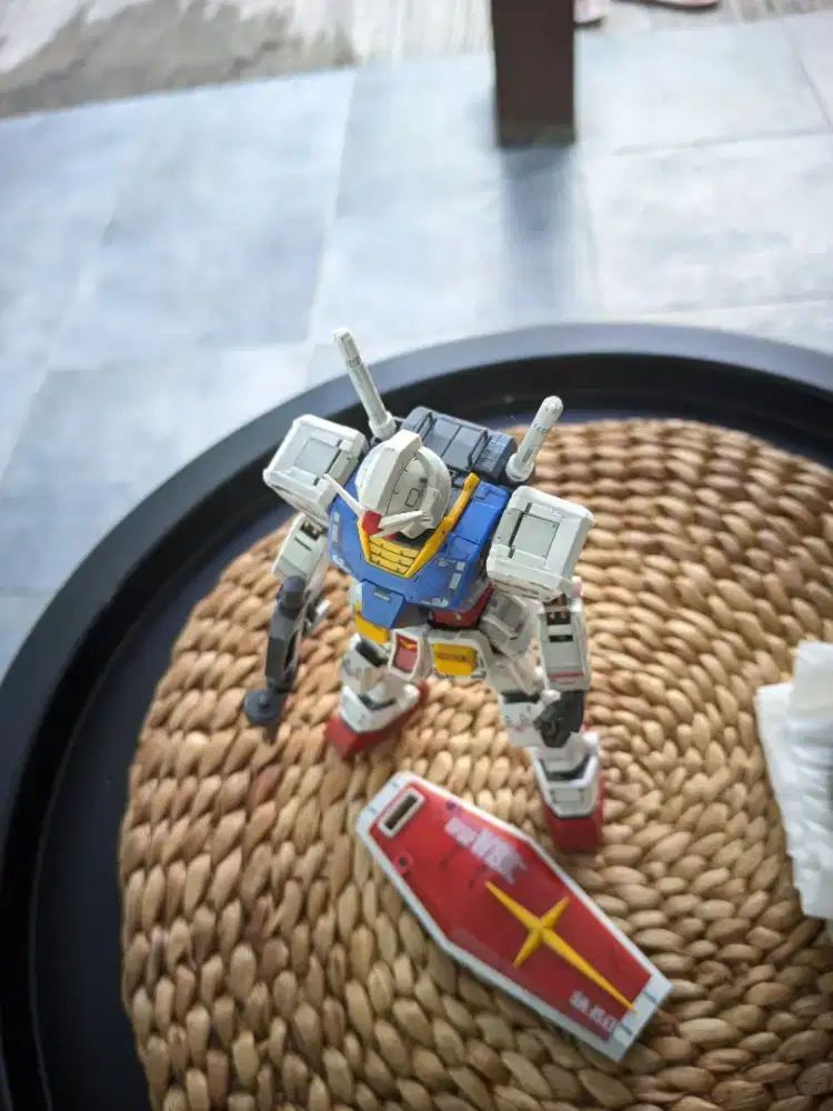 Mainan robot gundam MG RX-78 2 tinggal pajang