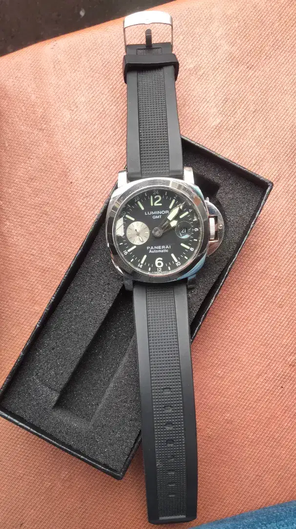 Jual jam bekas merk  PANERAI
