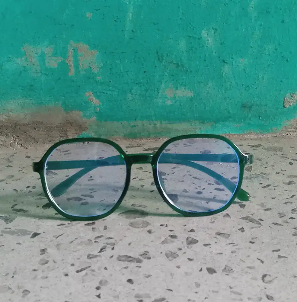 Kacamata Gaya Cantik