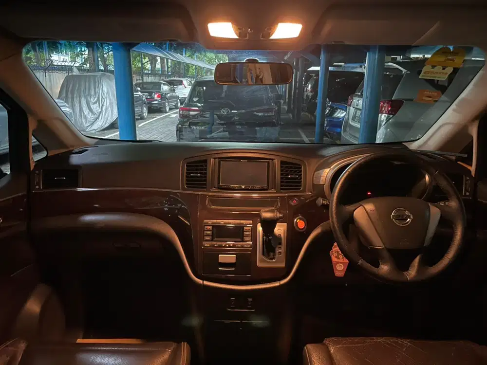 Nissan Elgrand 2011 Bensin