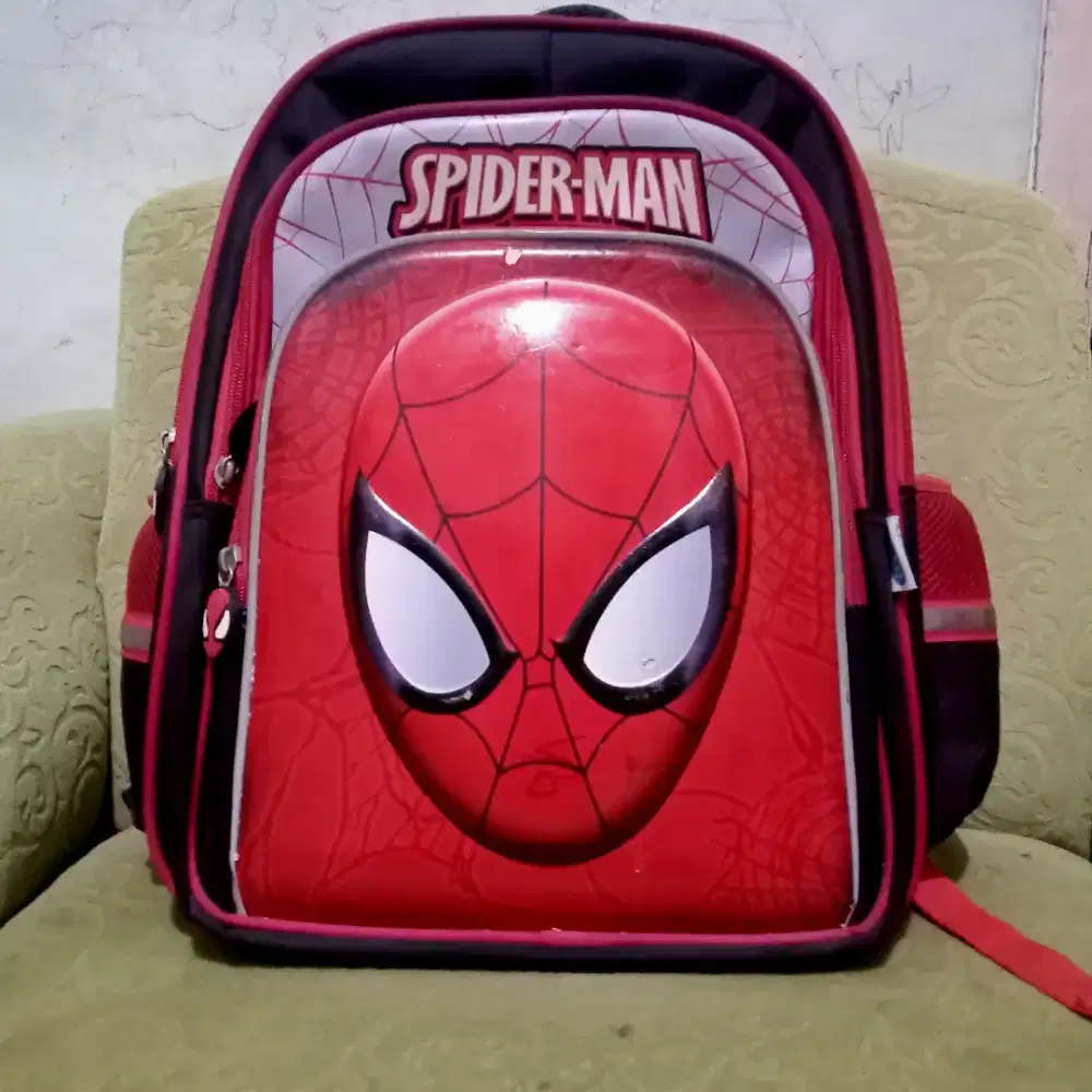 Tas spiderman merah