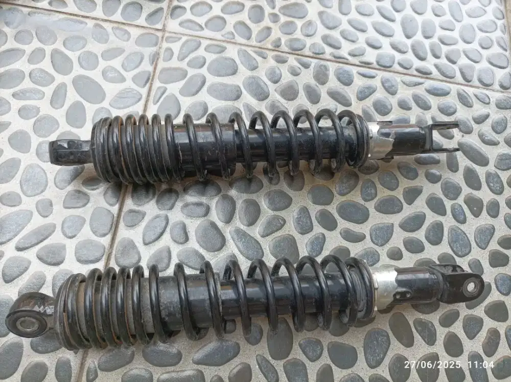 Shock belakang x max pnp nmax old