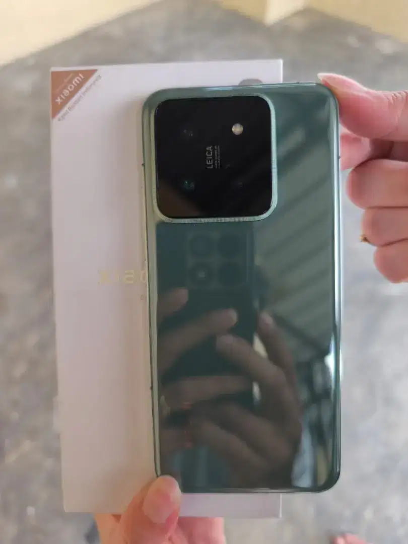 Xiaomi 14 Jade Green 12/256GB
Mulus LikeNew,garansi aktif 30
Juni 2026