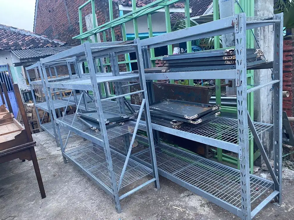 Rak susun besi bagus muat 1ton