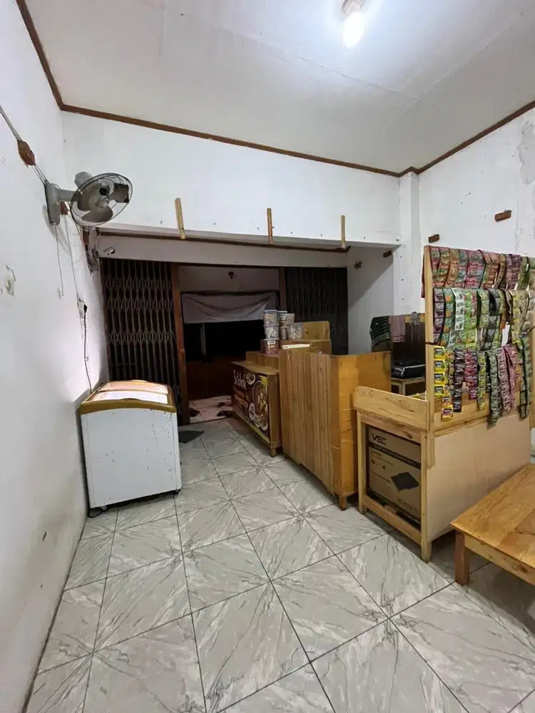 Di butuhkan 1 orang laki-laki / perempuan