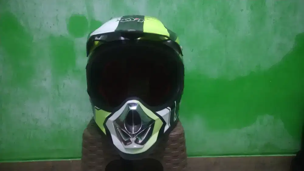 Helm KYT Cross Pro Size XL