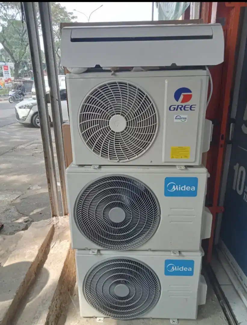 Ac kondisi 90% baru 2bulan (1pk)