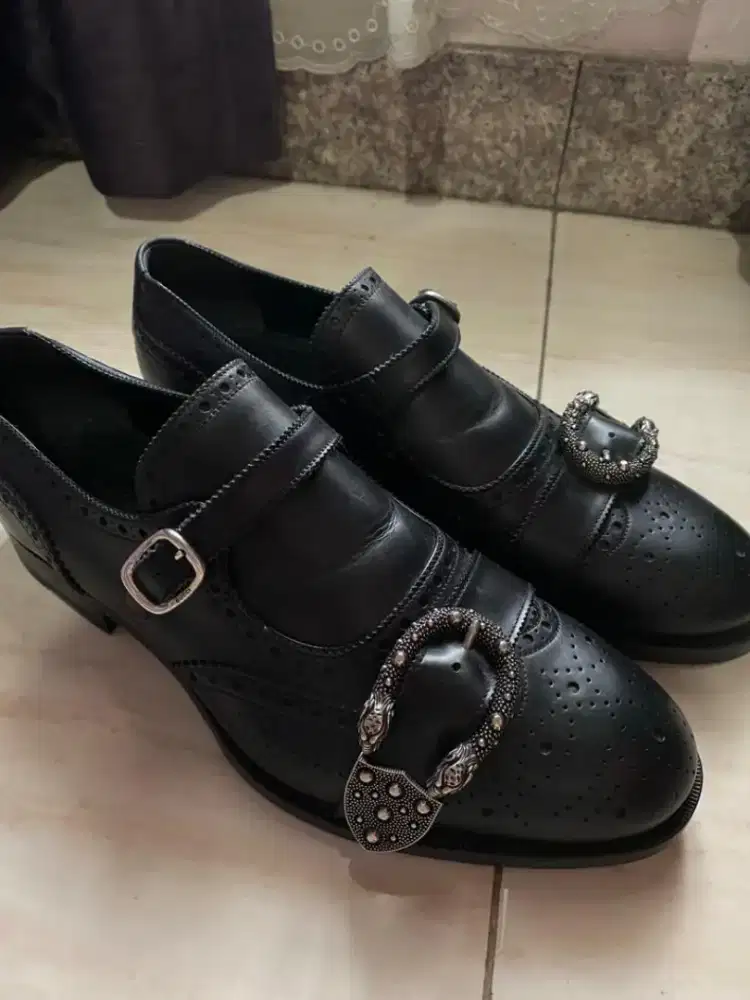 SEPATU BRANDED GUCCI PRIA