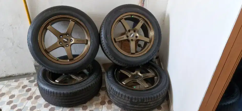 Velg RC 18 x 8,5 // H5 pcd 114,3 ET 45 bronze