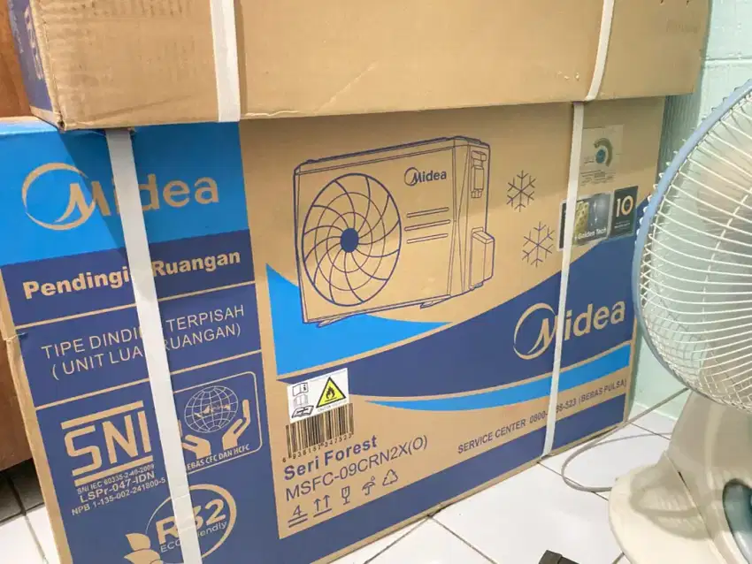 AC MIDEA unit outdoor dan indoor