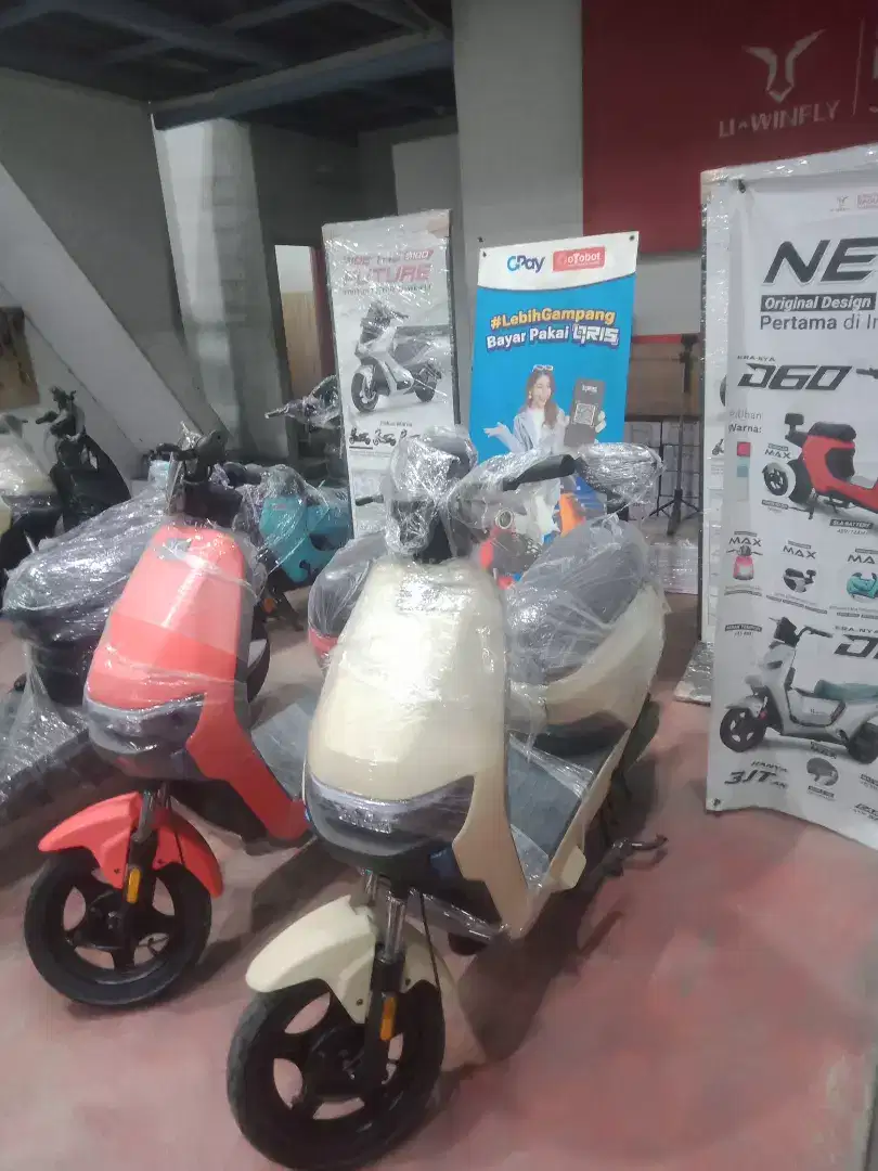 Sepeda listrik uwinfly M70