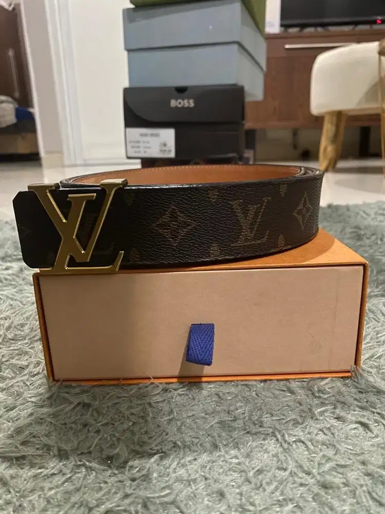 Louis Vuitton belt monogram 40mm authentic