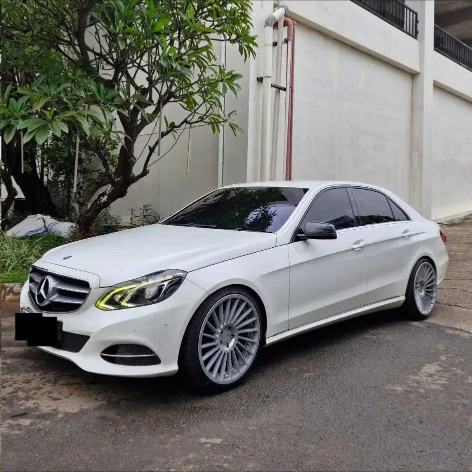 Mercedes Benz E250 Facelift ATPM 2013 White KM 48rb Full Original