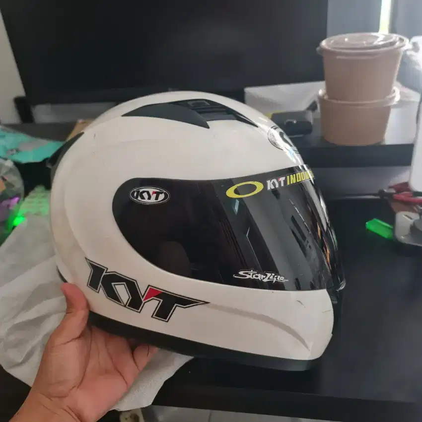Helm kyt putih XL