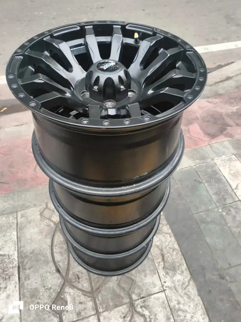 Vleg HSR motif Off road R16 114x 5 lebar 8 rata kondisi mulus