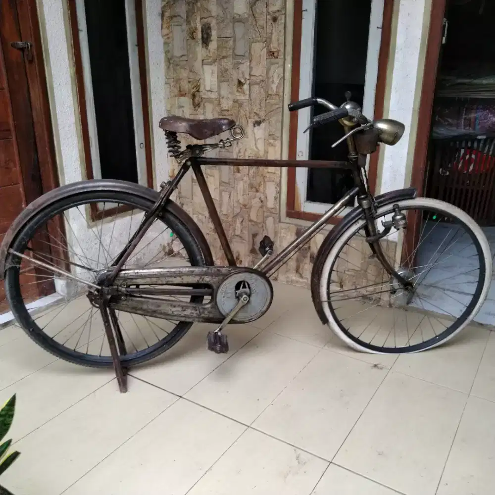 Sepeda antik onthel Gtand Champion made in India