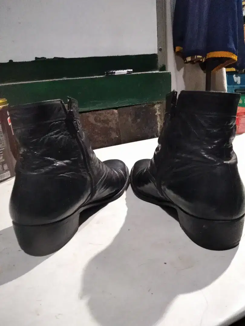 Sepatu tinggi pria merk cerini itali no.41