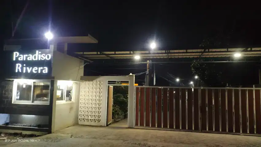 Dijual Rumah Cluster Ada Kolam Renang RT Nyaman Aman