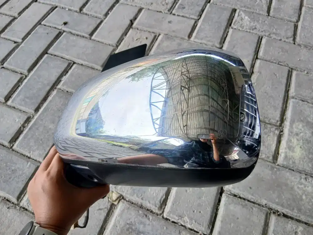 Spion Inova V lama belum retrack sepasang