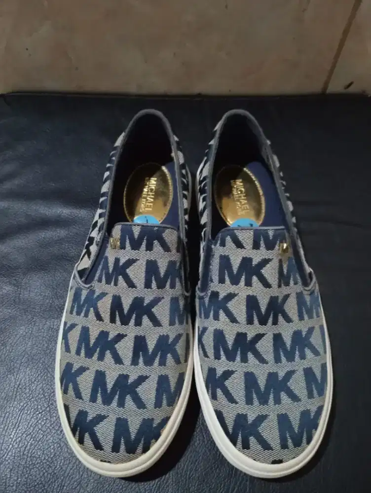 Sepatu MK wanita (ori)