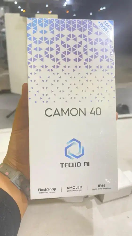 Camon 40 8/128&256