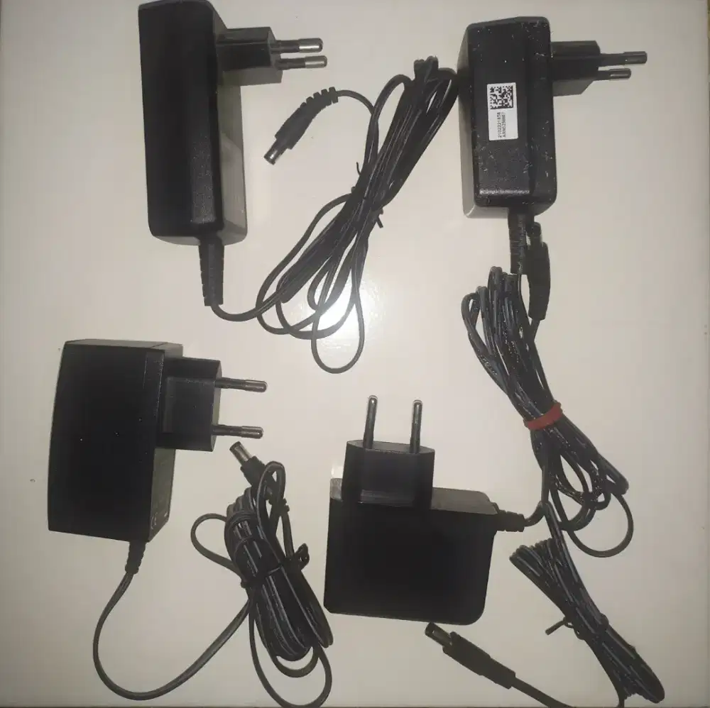 Adaptor 12V /1,5A kabel panjang buat efek gitar,modem dll harga satuan