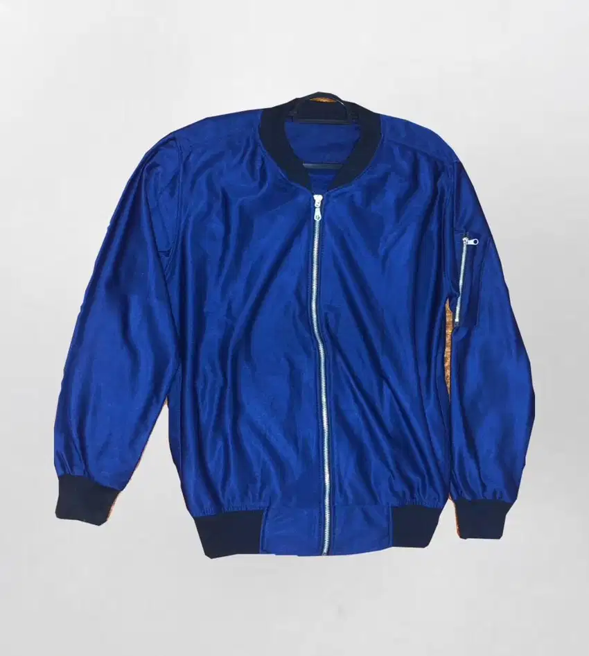 3 pcs 150k Jaket Sweater Cowok Thrift