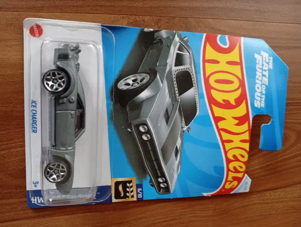 Hot Wheels Ice Charger