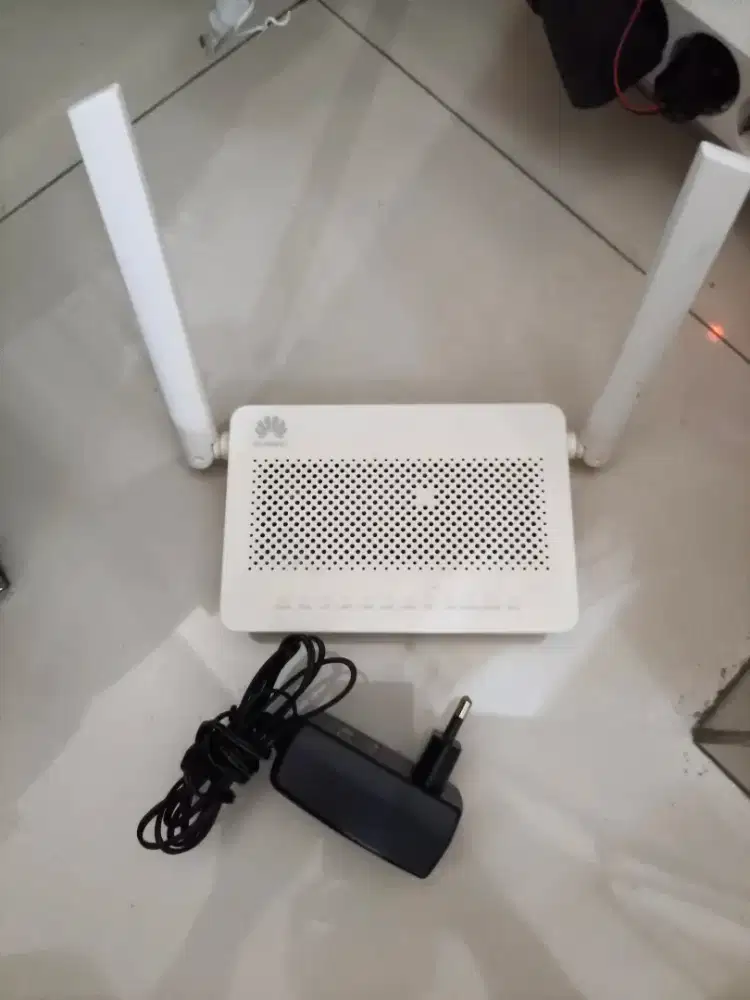 2 Unit Router Bekas Merek HUAWEI & ZTE (Hanya Kirim Expedisi)