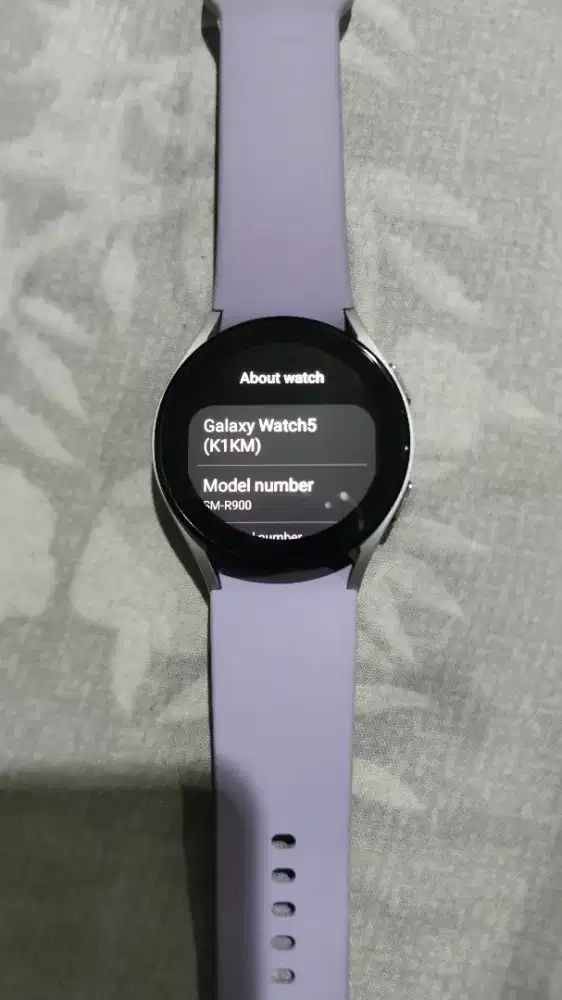 smartwatch samsung watch 5 40mm fungsi normal, layar aman