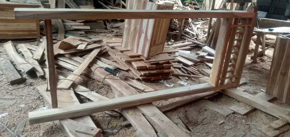 Kusen kayu jati. Kusen kamar