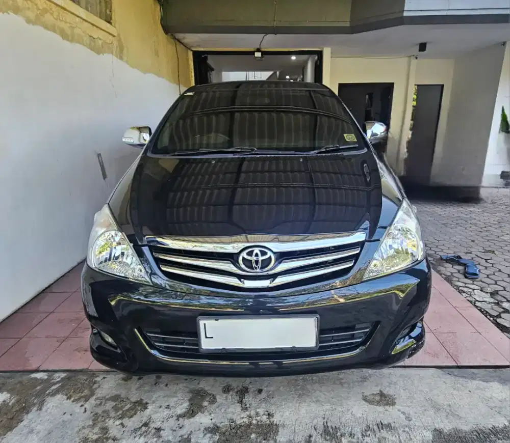 Toyota Kijang Innova 2010 V/AT 2.0 VVTi