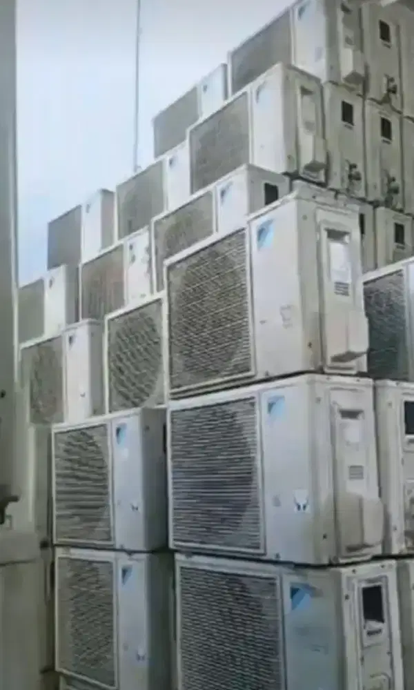 Outdoor Daikin 2pk second Thailand original Mesin Bergaransi