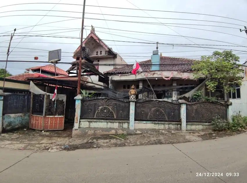 Dijual rumah tua murah + kontrakan 4 pintu dekat Pasar Serpong