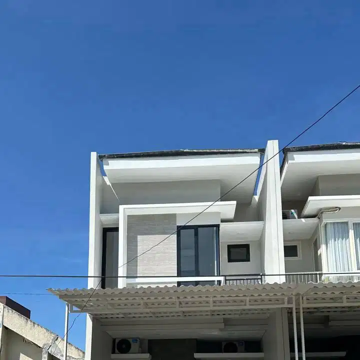 Dijual Rumah GREES 2Lantai Semi Furnished Kutisari Indah