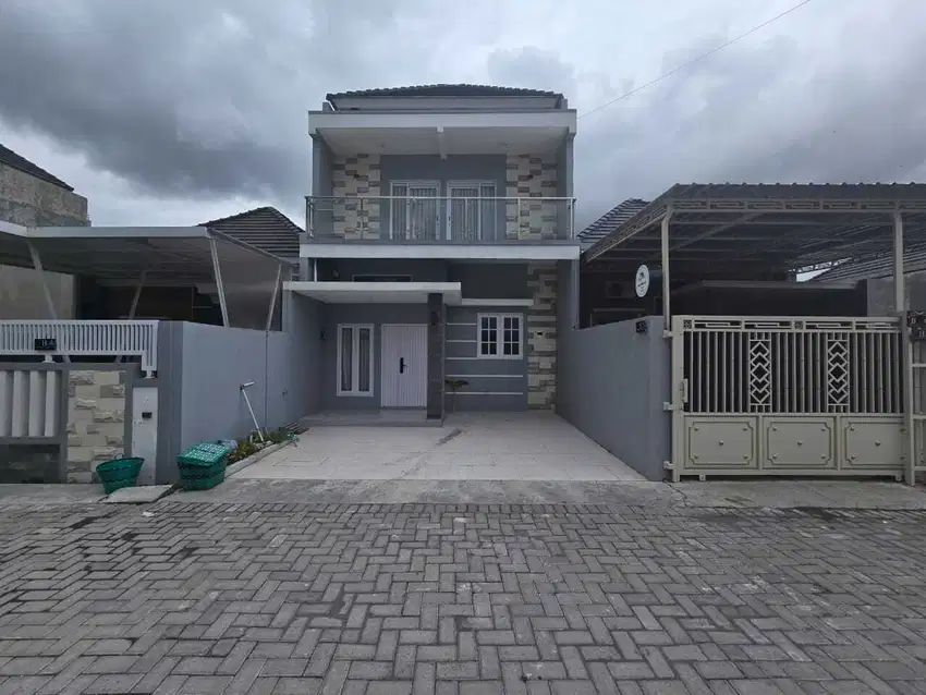 Villa Kolam Renang View Gunung Lawu di Karanganyar Kota